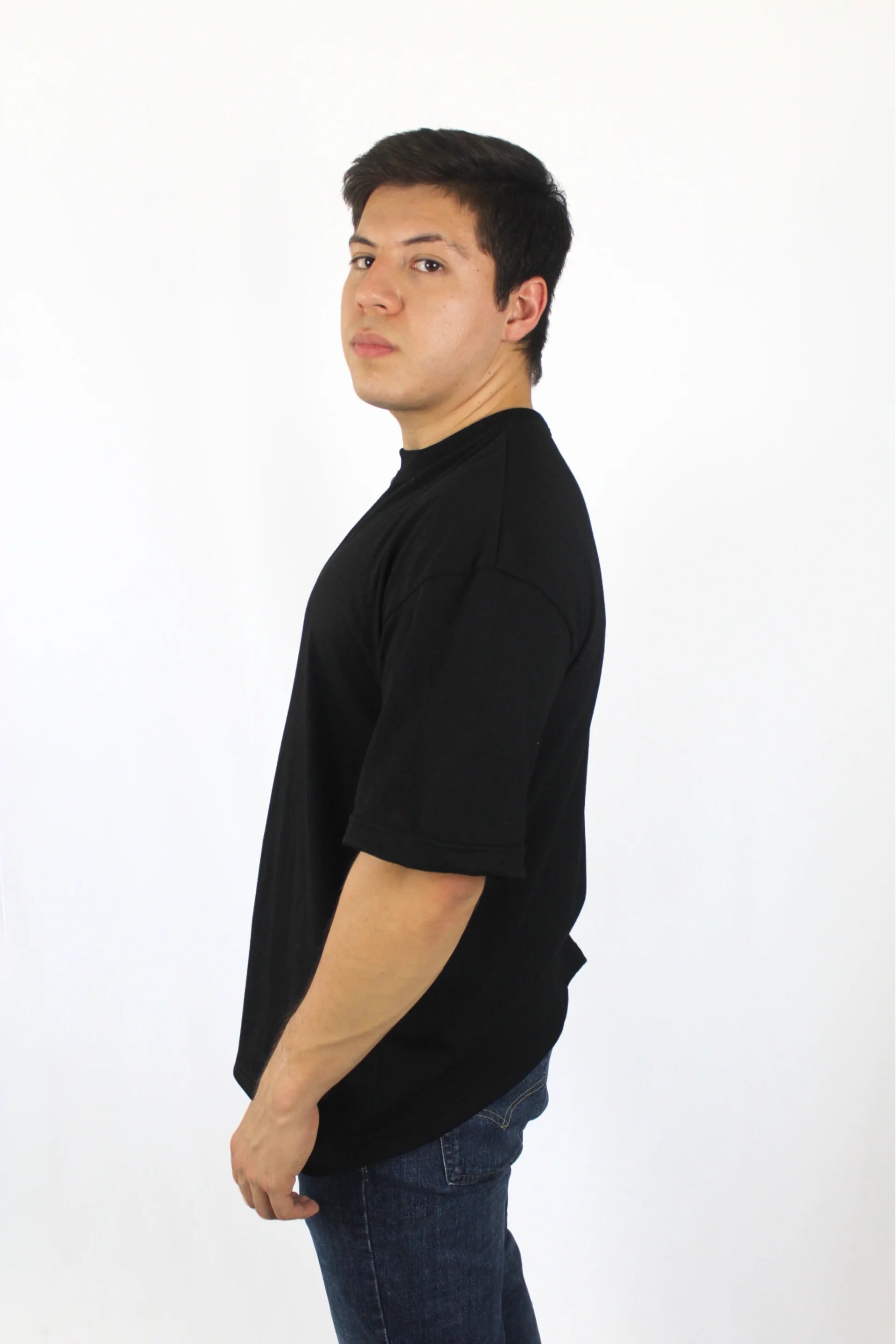 BLACK 200 GSM OVERSIZE